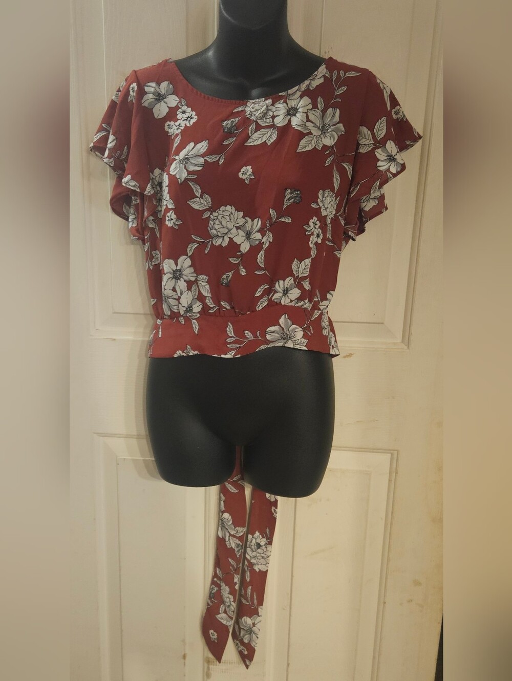 I.N. San Francisco Burgundy Floral Tie-Back Flutter Sleeve Top